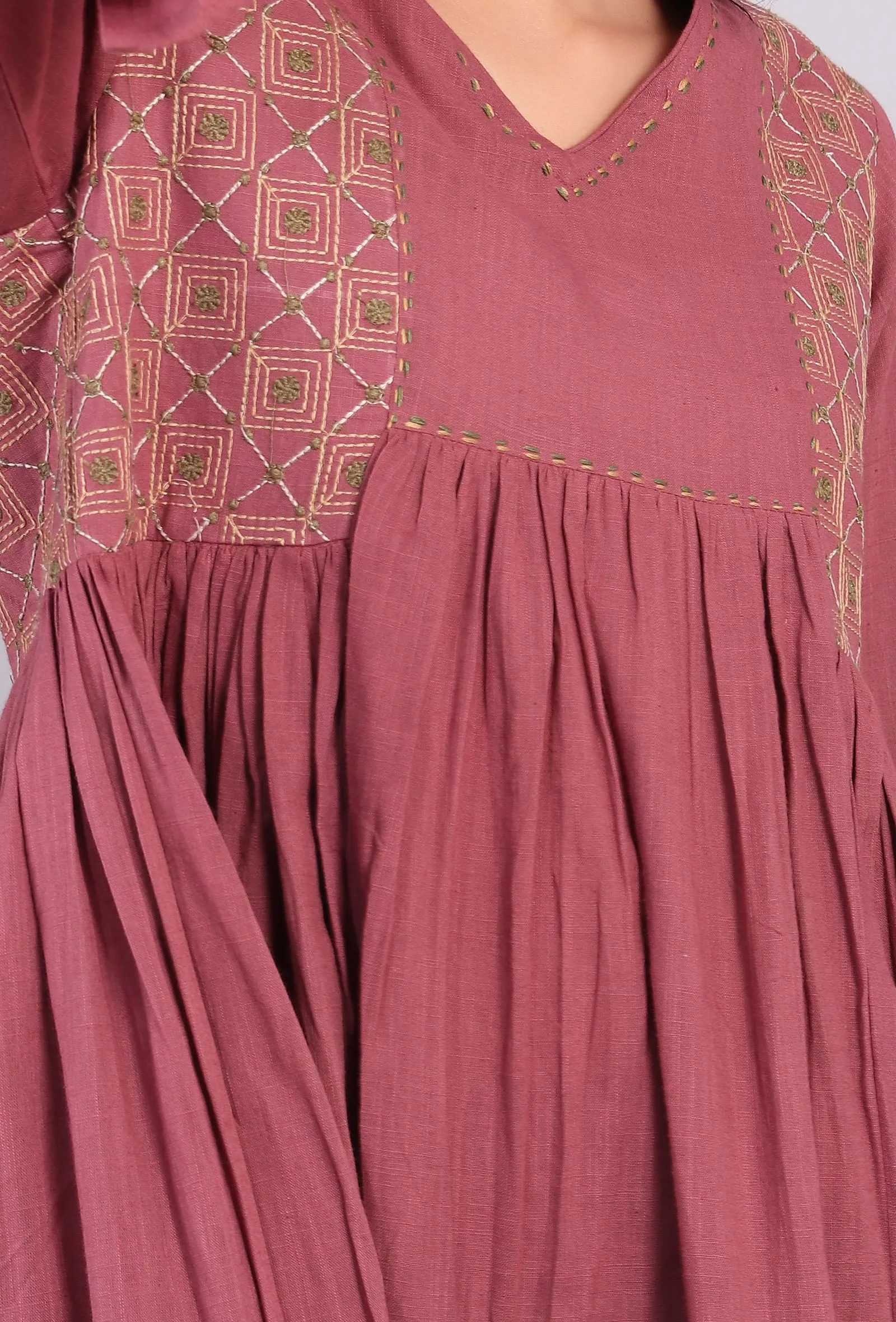 Set of 2: Plum Kantha Front Gathered Long Kurta dress With Narrow Pants